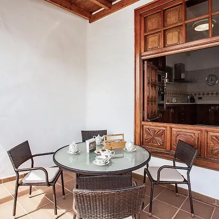 Guanapay En El Centro De Teguise Holiday home Teguise (Lanzarote)