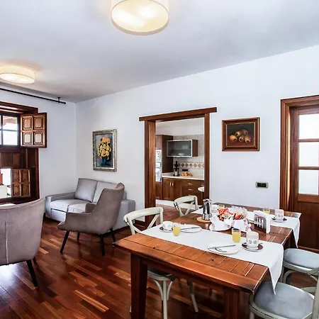 Guanapay En El Centro De Teguise Holiday home